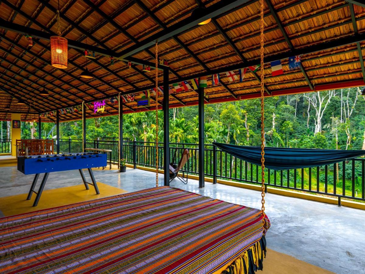 The Hosteller Coorg Rainforest, Madikeri Buitenkant foto